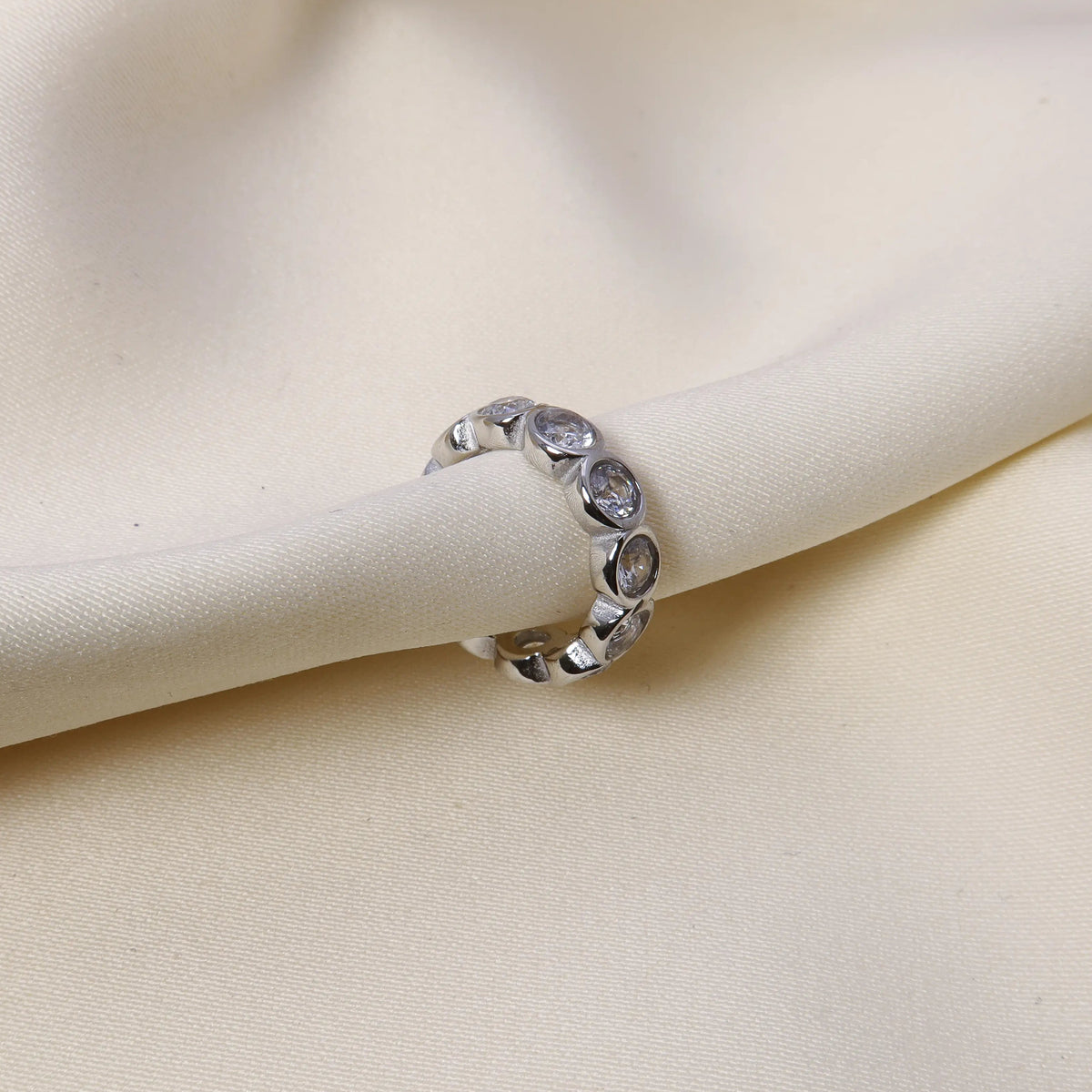 Juliette Ear Cuff in Silber von CLYPS