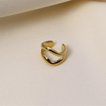 Detailansicht des Vaiana Ear Cuff in Gold